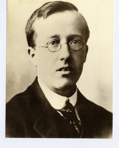 Visual connected to Gustav Holst