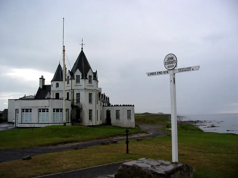 John O'Groats signpost showing the direction to Land's End